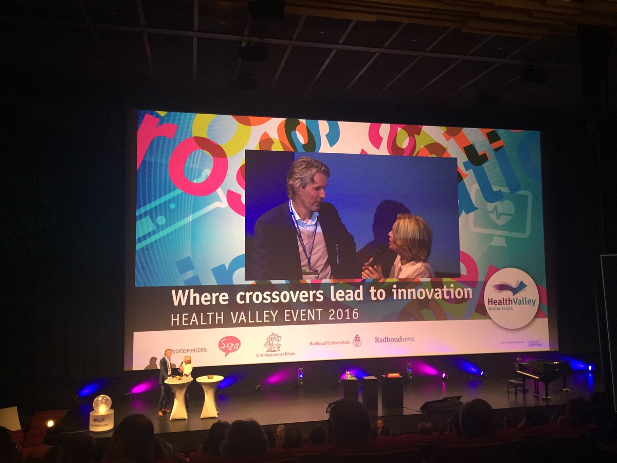 HealthValley's tweet photo. @basbloem en @IngeDiepman in gesprek over @ParkinsonNet #HVE2016 https://t.co/RNpef3QEJQ