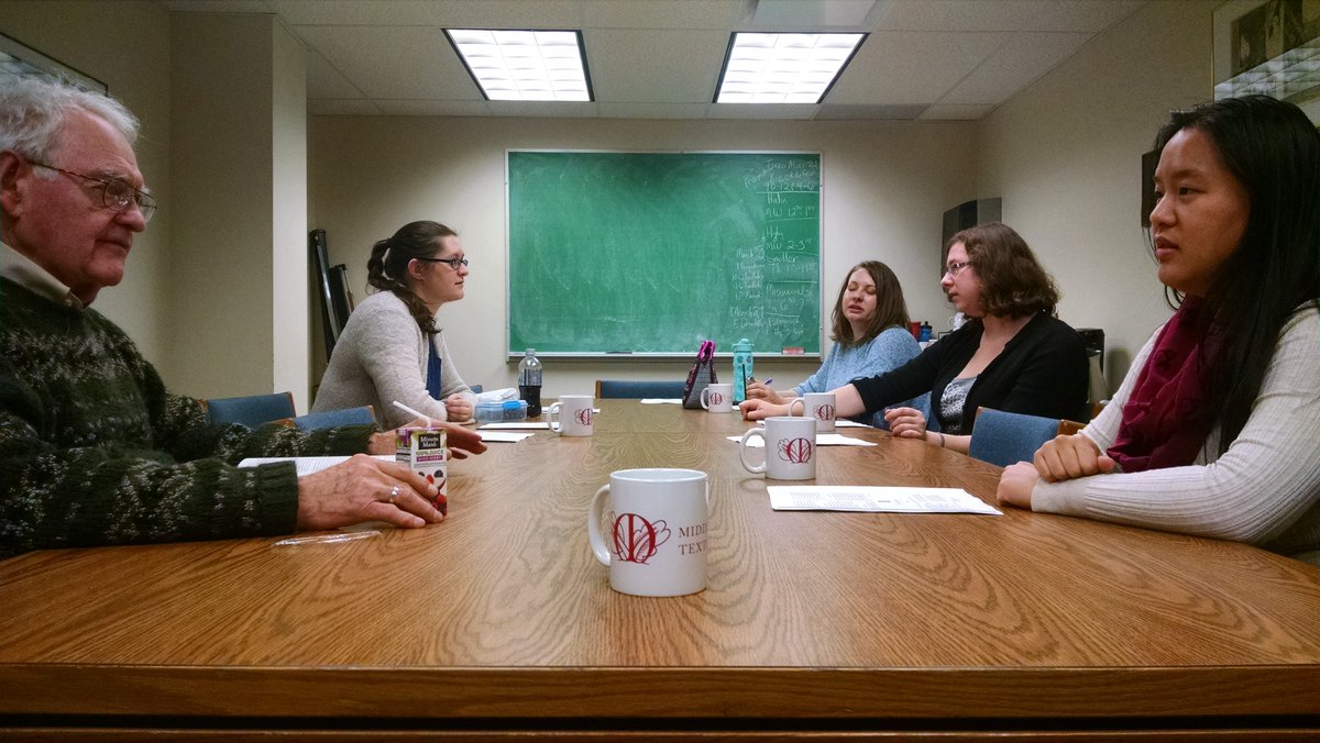 METS_Texts's tweet photo. Today's inaugural meeting of the Robbins Middle English reading group! #ReadMEaloud #WhanThatAprilleDay2016 #METS41 https://t.co/UJYwyBNH5o