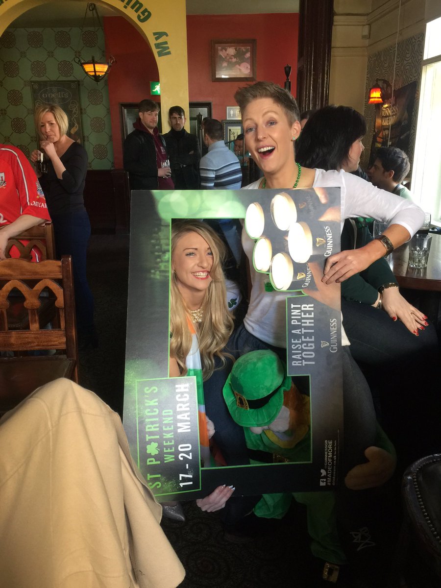 The leprechaun is out and about today at O'Neills. Come and join in the fun #oneillsleeds #PaintTwitterGreen