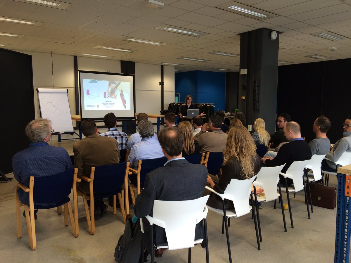 Gisteren was de eerste circular business design workshop: Initiate <a href="/SimsRecycling/">Sims Recycling Solutions</a> <a href="/WonderLab_S/">WonderLab_S</a>