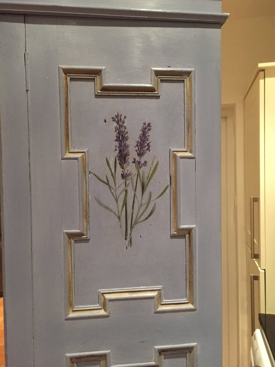 shabby_not's tweet photo. Love this commission piece I did for a clients holiday home❤️ https://t.co/fdL4KC0gxh