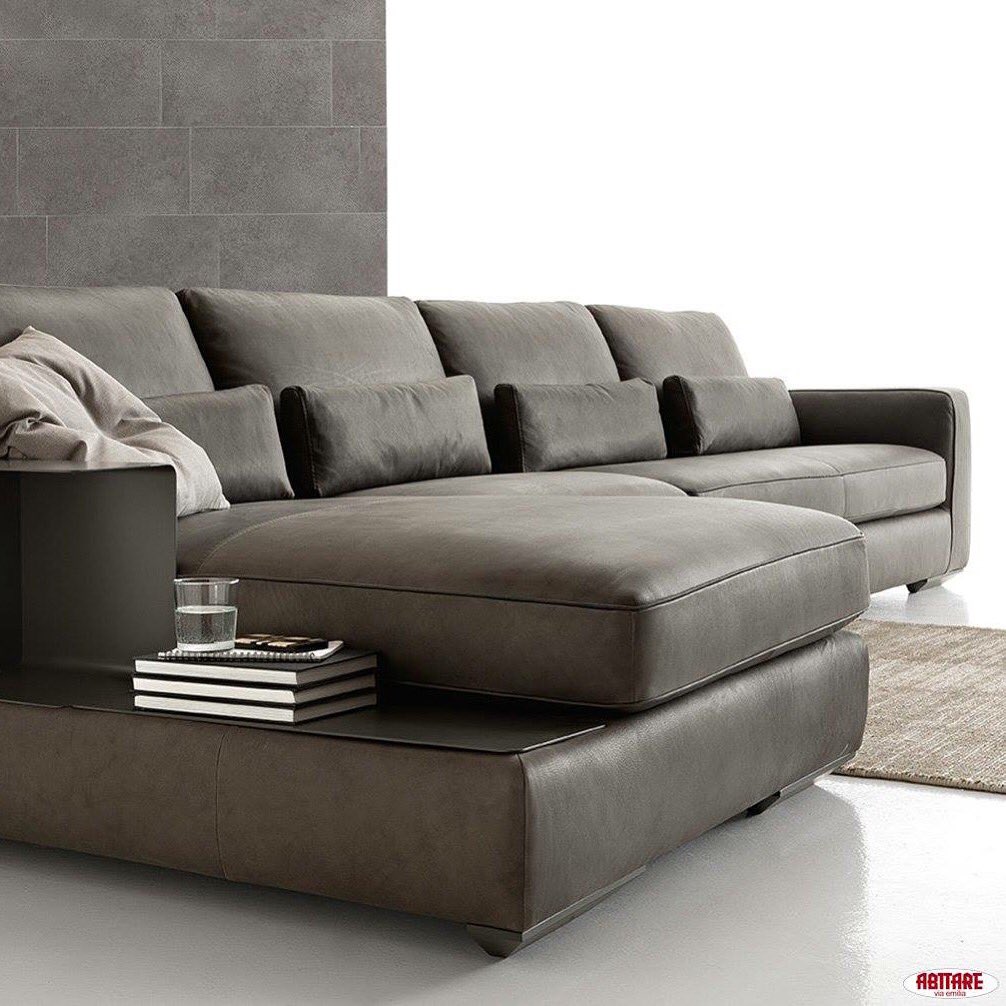 AbitareVEmilia's tweet photo. Fantastici i nostri #divani... Vieni a provarli da #abitareviaemilia. #sofa #arredo #percomunicare https://t.co/N6BkTgbtVM