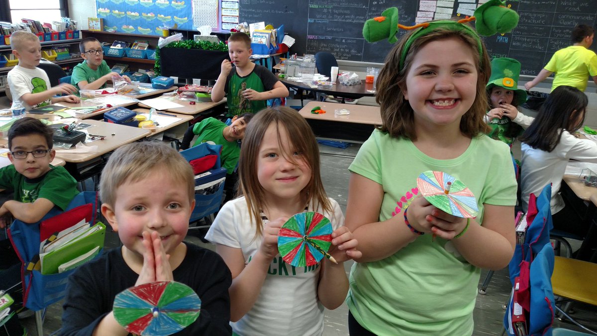 LearningEdwards's tweet photo. 9 activities in 9 classrooms today! Rainbow spinners, crafts, stories, math, writing and more! #StPatricksFun https://t.co/jFluxE9EDg