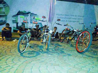 lukmansyuhada89's tweet photo. Semoga tetap sehat dan gak bosen ya gaisss,,,Inilah wajah2 yg lagi gila gowes #TABLOW @tablowtangeran1 @AhmadSagita https://t.co/agFz4aI5Od