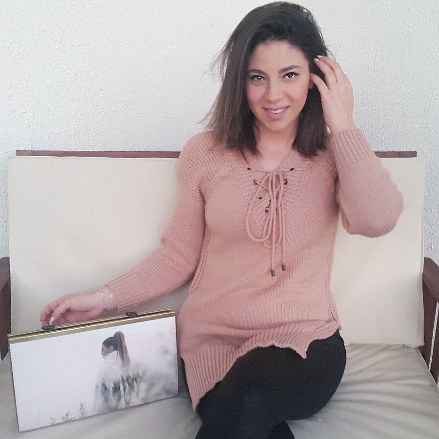 LeaMakhoul's tweet photo. Happiness. 🌸 #LeaMakhoul https://t.co/wtih5CJVvZ