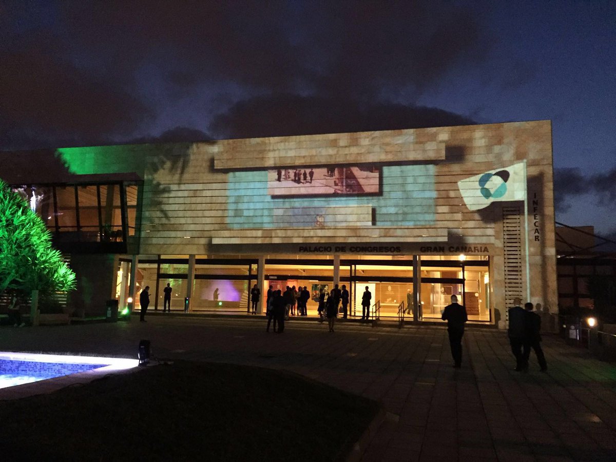 En el #50añosFeriaAtlantico proyectamos sobre la fachada del Palacio de Congresos de #GranCanaria en <a href="/infecar/">Infecar Feria de Gran Canaria</a>