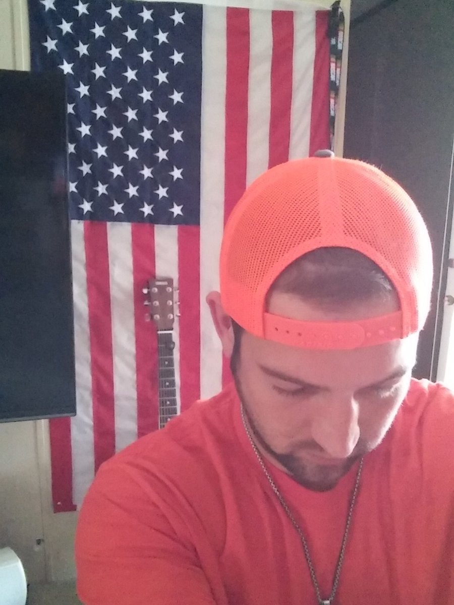 LyleBdx's tweet photo. Boudreaux is blowing Twitter up! Today! #PartyDownSouth @CMT https://t.co/8IsnTHAvzd