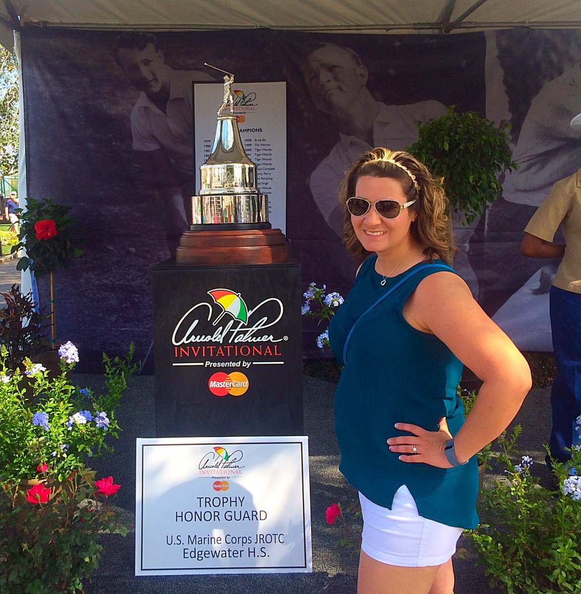 Mainers85's tweet photo. Nice looking trophy π@ArnoldPalmerCup #BayHill @PGATOUR @MasterCard #MsArizonaUS #USUniversal #Golf #ArnoldPalmer β³οΈ https://t.co/UugSYvodq0