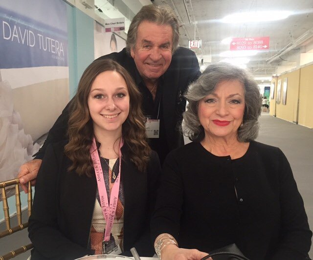 JoanCalabrese's tweet photo. Having a wonderful time at market! 💕#chicagomarket https://t.co/XRqfwYeyGy