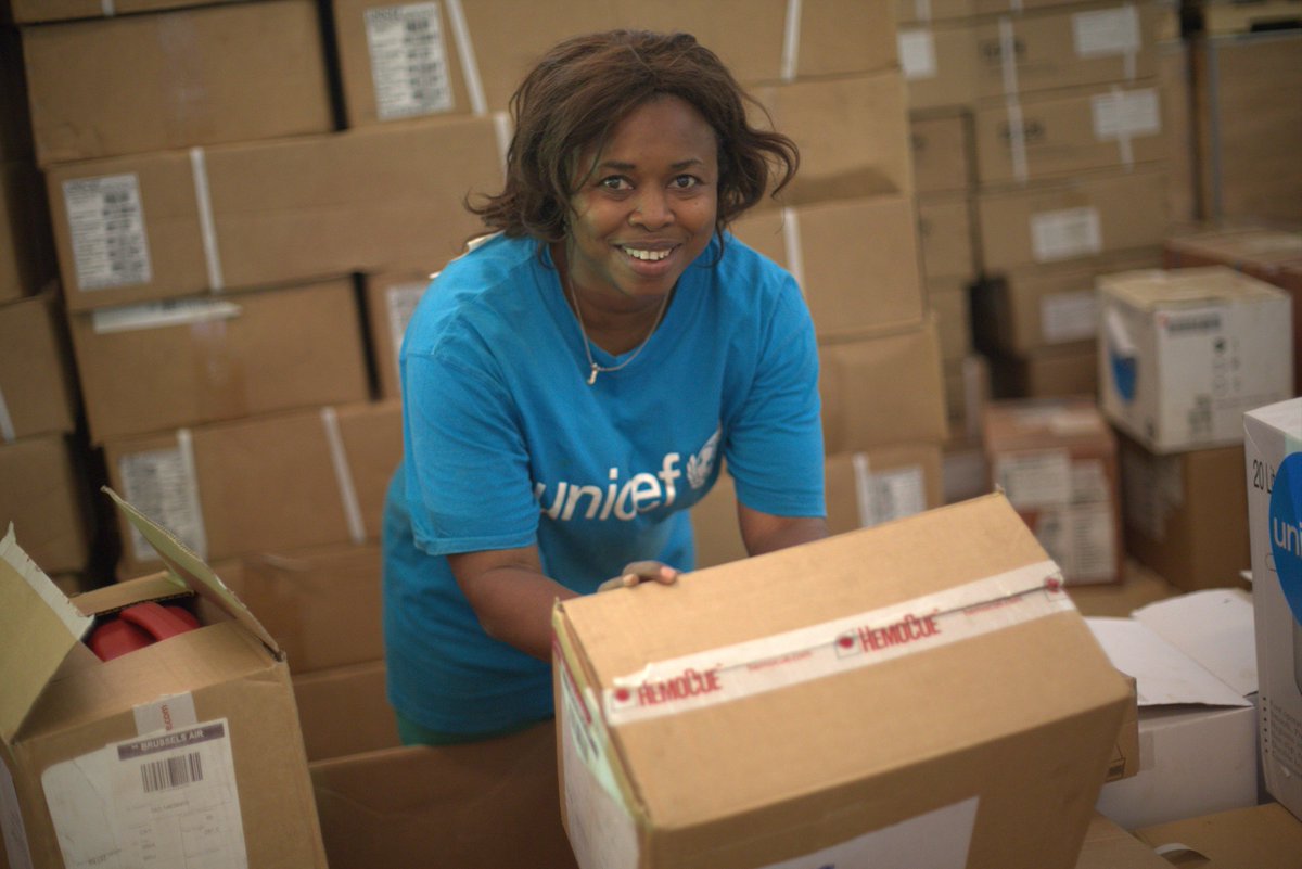 UNICEFGuinea's tweet image. Laboratory supplies arrive in Guinea to strengthen the health system weakened by #Ebola #IslamicDevelopmentBank