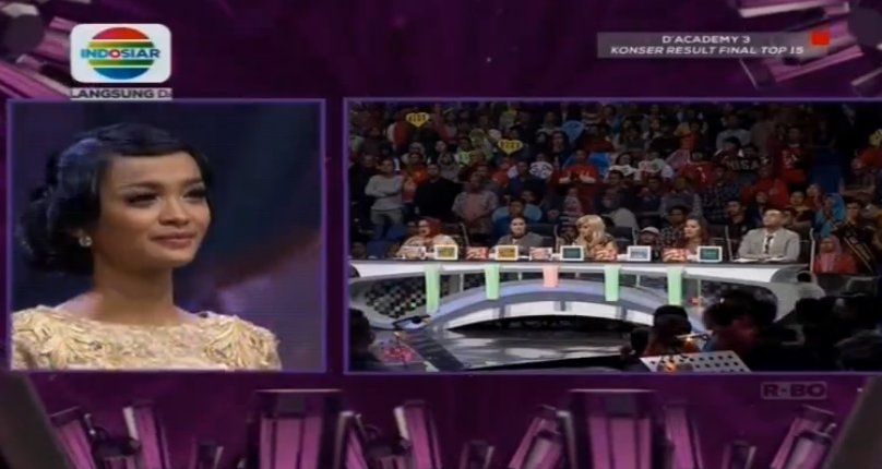 Indosiar's tweet photo. @Da3_Nisa juga mendapat 4 lampu hijau dan 1 lampu merah #DAcademy3 https://t.co/3k3dQ1jNTK