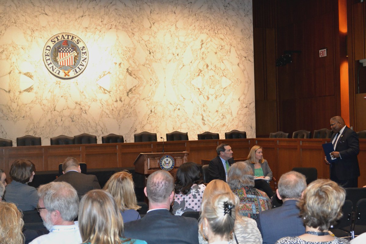 SenDonnelly's tweet photo. It was great to meet with #IPHCA today to discuss their work to bring health care access to Hoosier families. –Joe https://t.co/xv8LSKn1bc