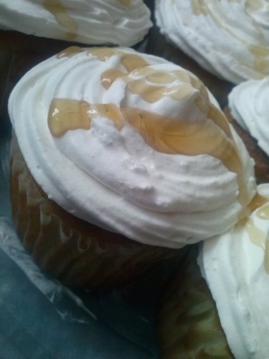 irebakerycupla1's tweet photo. Y ahora Nuevo sabor maple gustan ? https://t.co/1v9EaVhK0C