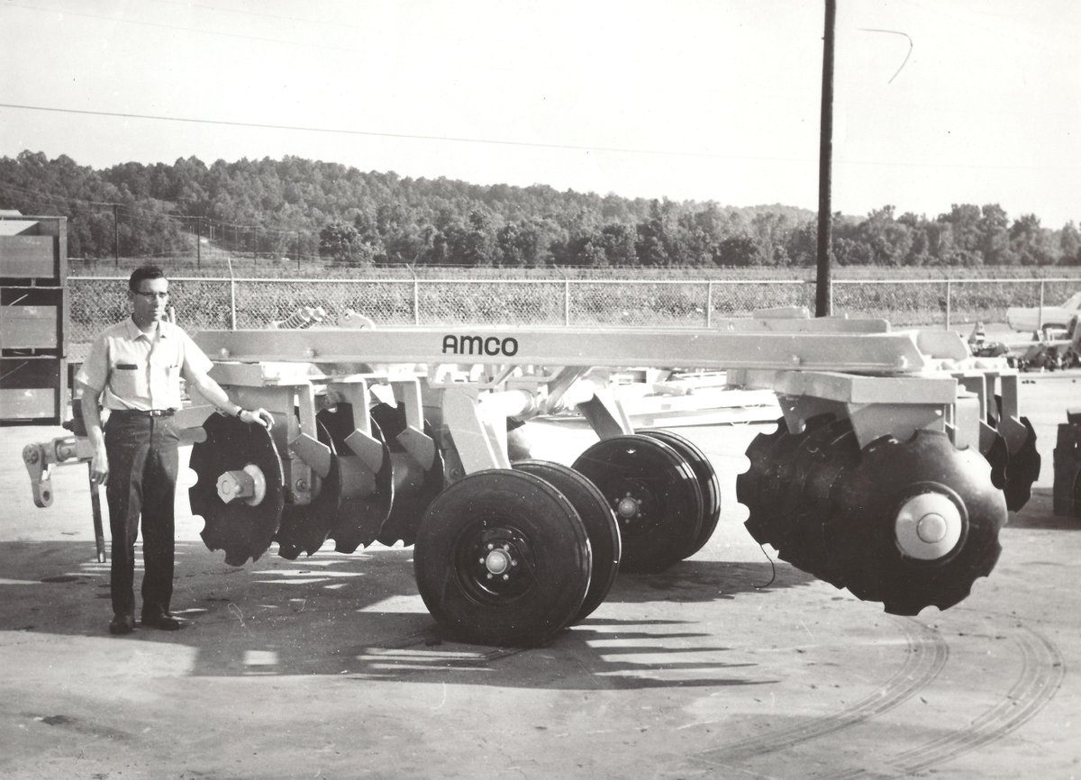 amco_mfg's tweet photo. TBT! The Flyer says it all! no messing around! #Amco #HeaveyDisc #AG #OffsetDisc https://t.co/KNDudUI4kT
