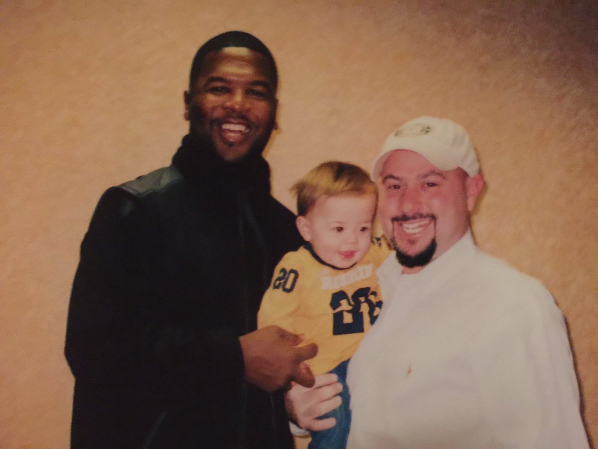 MayfieldSport's tweet photo. TBT Wow. 1st event I did w/ @leap36 Packers legend LeRoy Butler #TimeLeaps https://t.co/yxhufmGa30