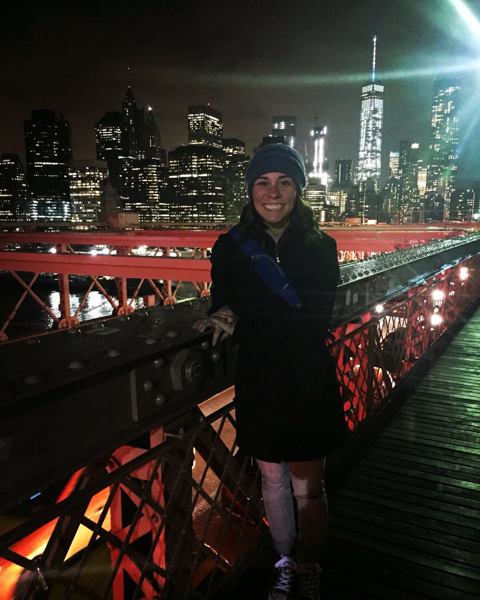 hannahm_c's tweet photo. @Ben_Burke10 #NYC #brookynbridge #manhattan #friends ❤️ https://t.co/lsm6mPgwkI