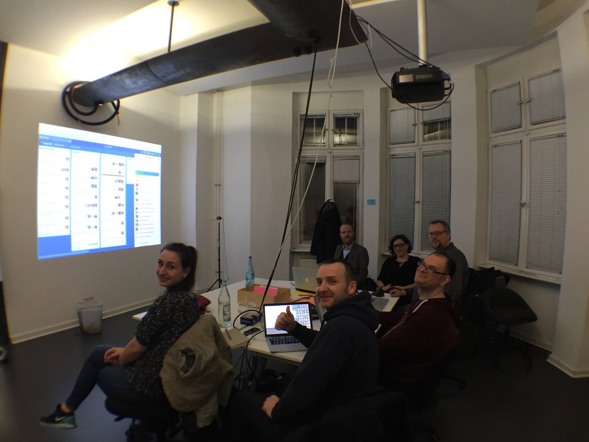 uxcampeurope's tweet photo. #uxce16 team hard at work at @useeds Office https://t.co/6fpLZV9bfH