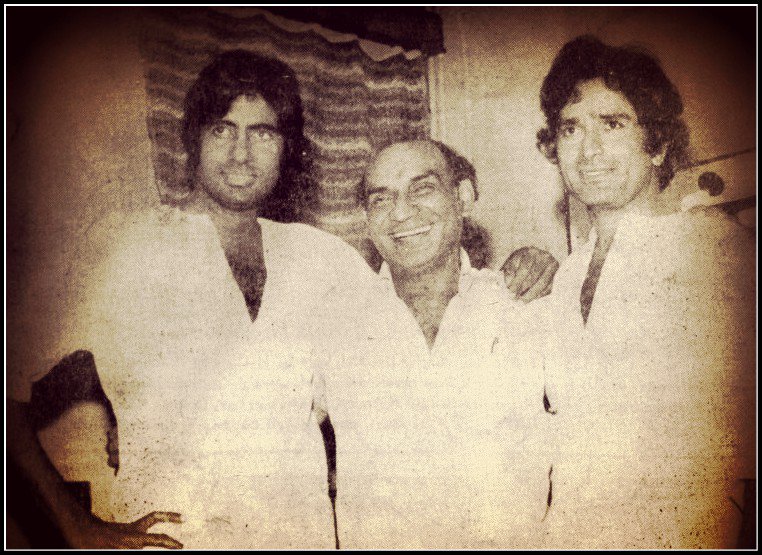 SrBachchan's tweet photo. T 2177 - Happy birthday Shashi ji .. happy times together .. remain well and happy .. love to you .. https://t.co/ebqmdcgSZa
