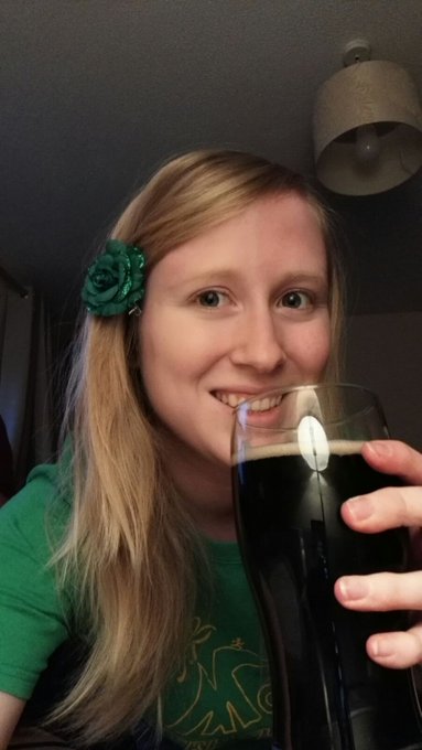 Irish stew and Guinness, Happy Fecking St Paddy's Day, Sl&aacute;inte!!! https://t.co/6YFQkLmBzB<a href="/tag/ff"class="tags"><span>#ff</span></a>