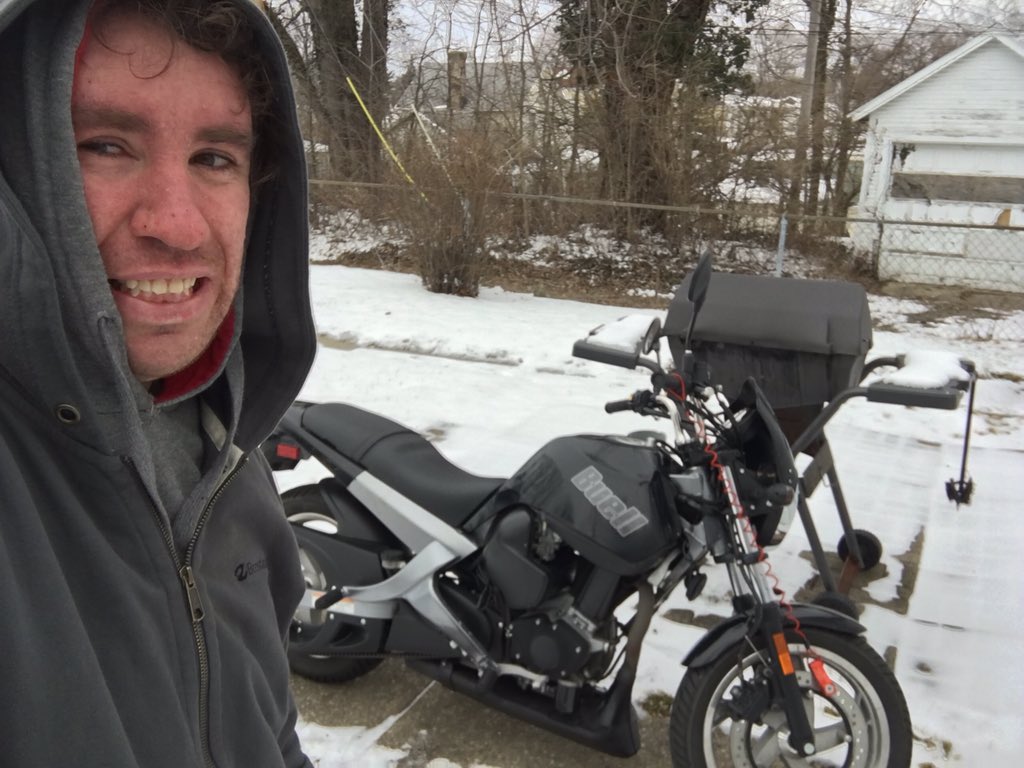 KaoticMotoSport's tweet photo. The day I had to prove to my sister I got a #motorcycle. She still didn't believe me. #Cycle_Fever https://t.co/DO5iM4joTk