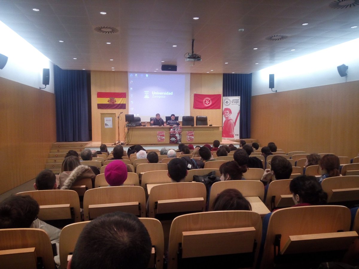 Laura_vamos's tweet photo. . @caninator explica el nuevo diseño geopolítico, la lucha por el control de las fuentes energéticas https://t.co/f2UAX5cDaT