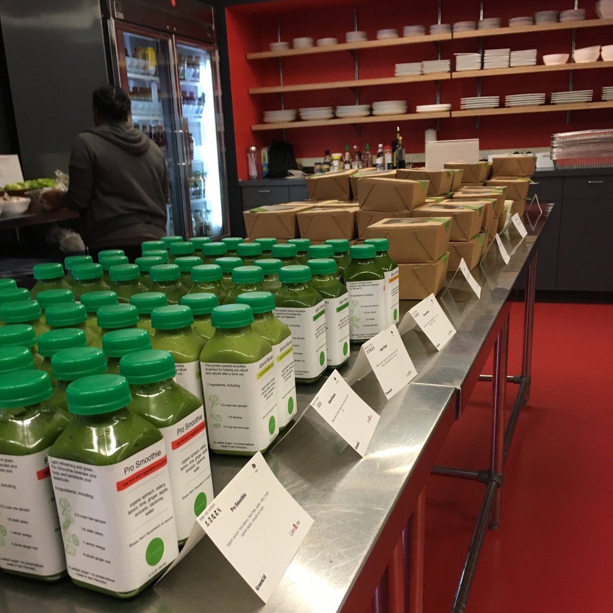 Cater2me's tweet photo. Read all about a new #healthy #SF vendor, @GreenLidSF, in our latest vendor spotlight here: https://t.co/TpG46nWnEr https://t.co/pmCqF5Migp