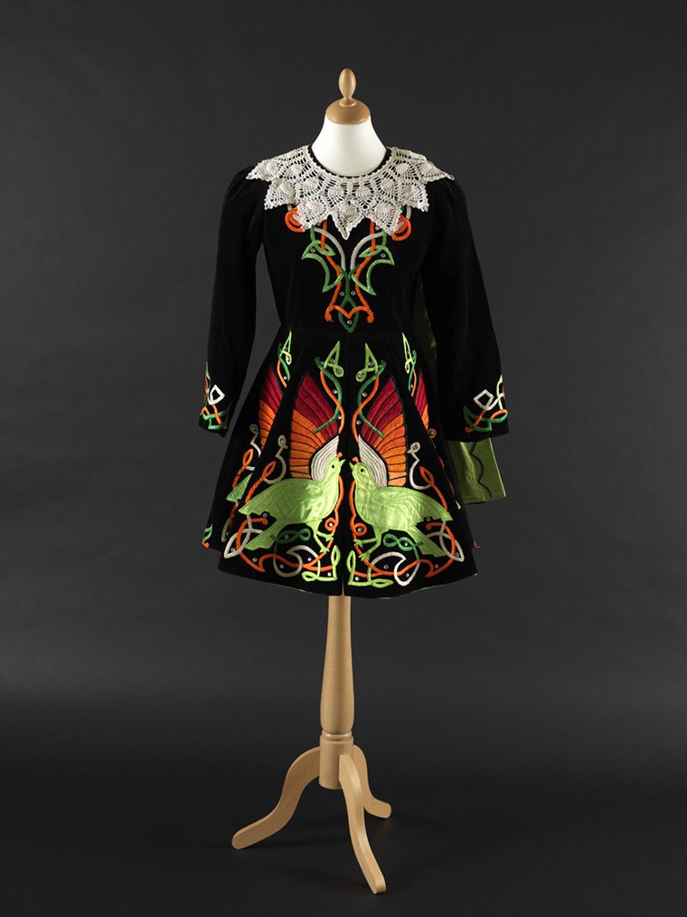 BM_AG's tweet photo. Hand sewn dress worn by young dancer from Birmingham in 1990 Irish Dancing World Championships. Happy #StPatricksDay https://t.co/HQRSD7sGkV