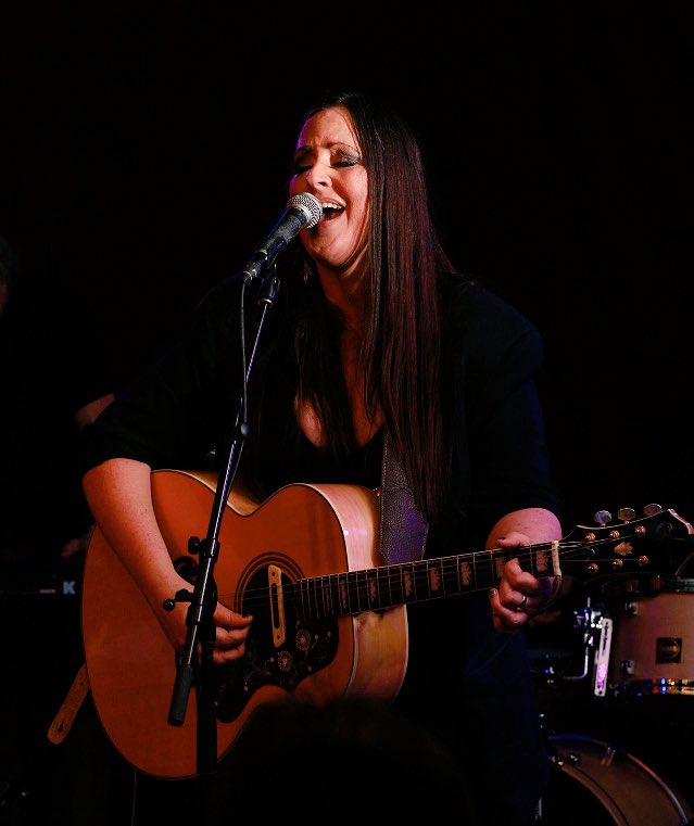 karenmansfield1's tweet image. Tonight at @McLoones Supper Club @APBoardwalk I'll be rockin out with @TheWho 's Simon Townshend. 8pm