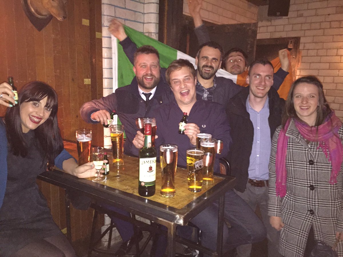 wintersjw's tweet photo. #DrinksOnJameson @holdfastbar @Jameson_UK https://t.co/58pNu3ki3f