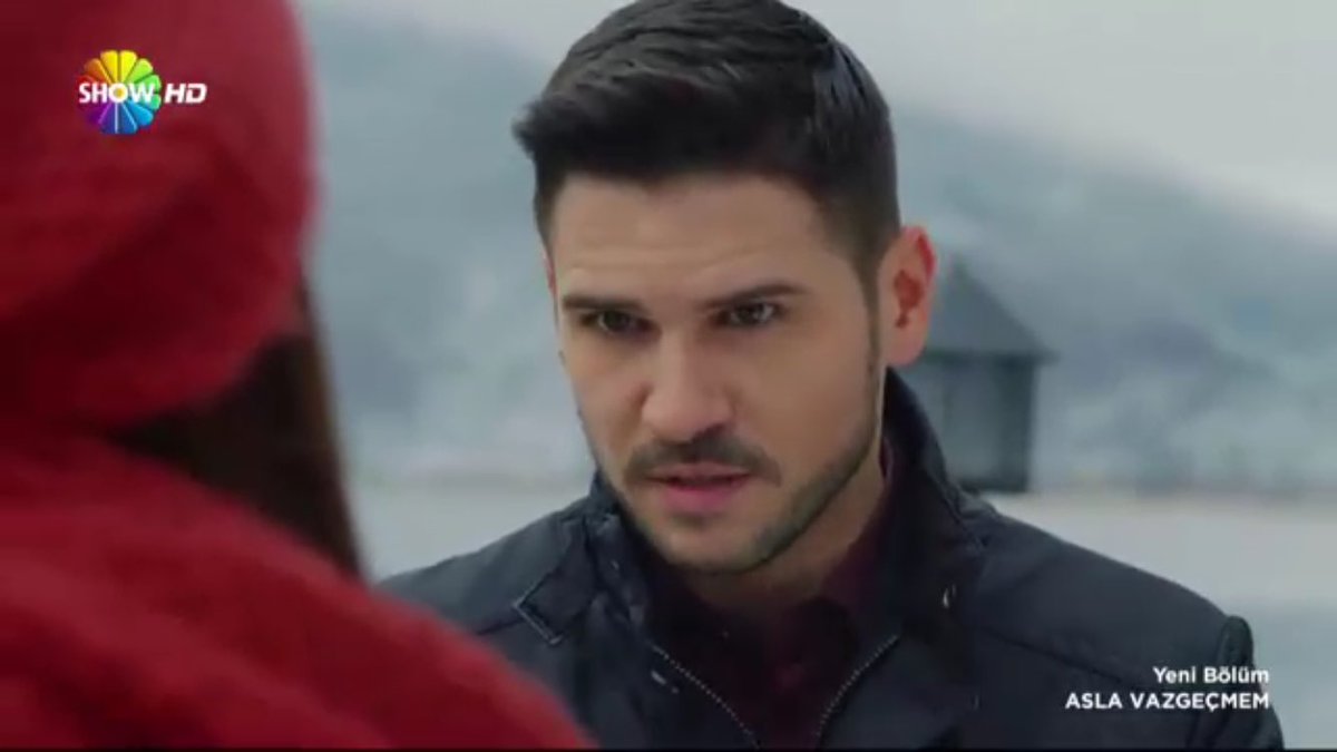 ezgikara222's tweet photo. Aşk 😍❤️ #yanımdaolmasan #AslaVazgeçmem @tsayisman @minegulse https://t.co/S7DhSyDxc5