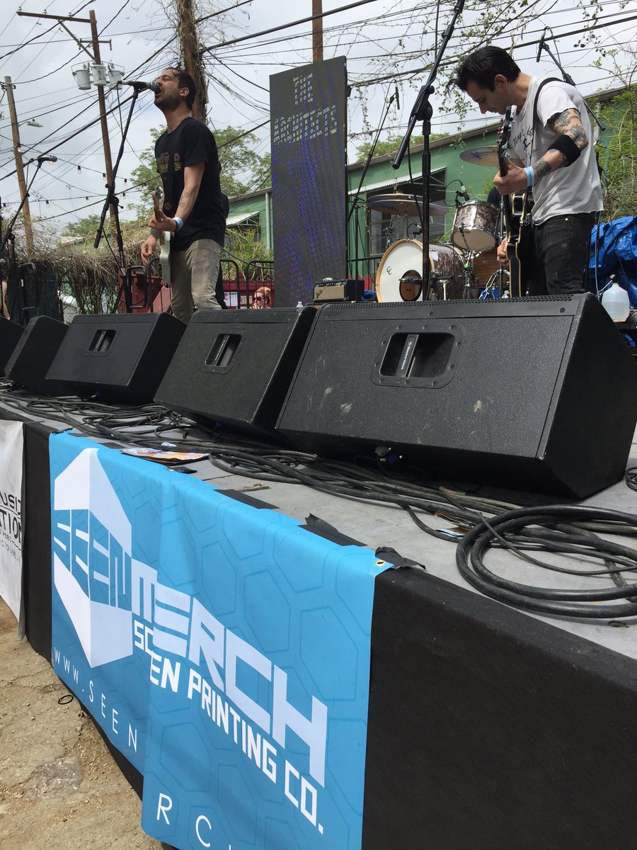 SeenMerch's tweet image. . @TheArchitectsKC turning it up! #midcoasttakeover2016 #seenmerch