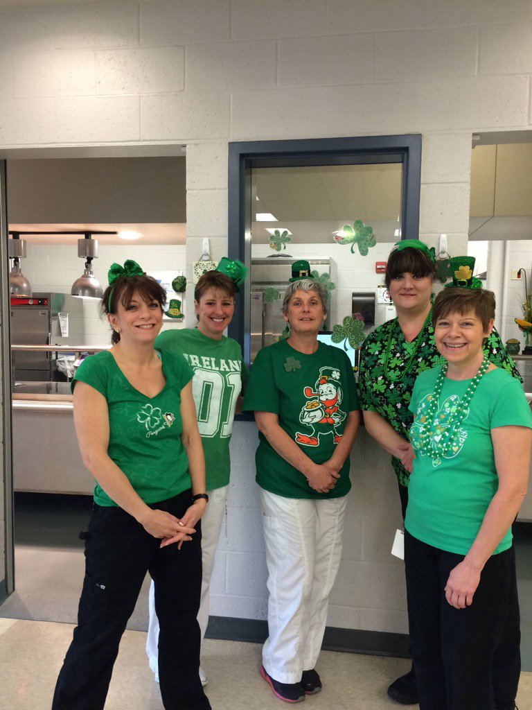 halasowski's tweet photo. Happy St. Patrick's Day from Team Pivik!🍀☘ https://t.co/rbpNeO5qfY