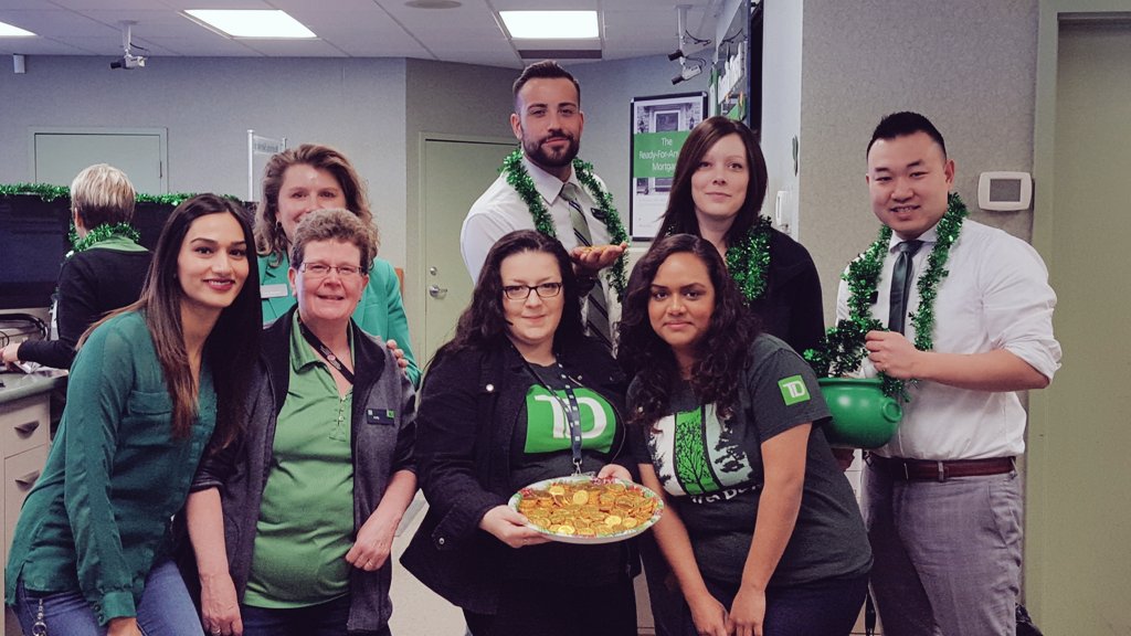PardeepNatt's tweet photo. Happy St.Patrick s Day from KC!🍀 @BrianGervais_TD @NicholaDouse_TD @JessicaKeus @CarlaWaldmo#htww1 #unbeLEIvablemb https://t.co/Oeyi09ZCid