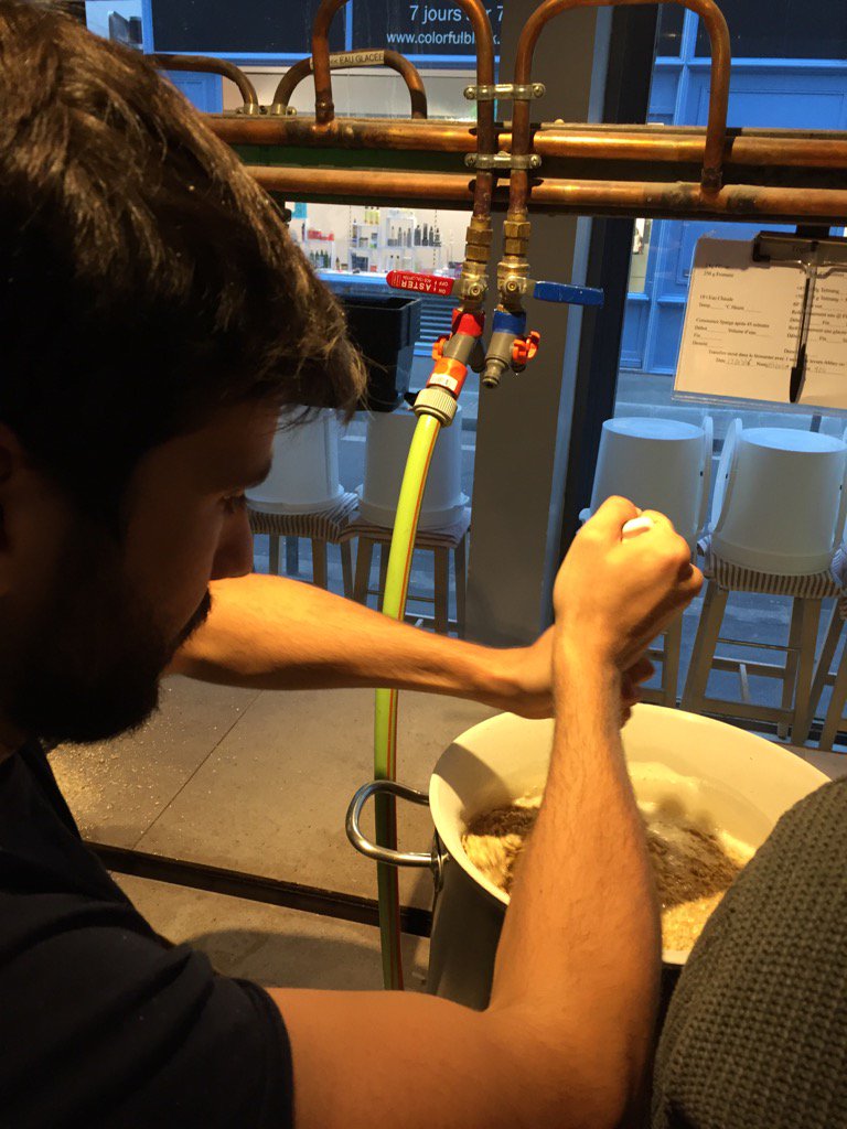 jorisrenaud's tweet photo. Brewing your own beer on St Patrick's day! Only with @ghelloco #intrepids https://t.co/dTiuhwlzgC