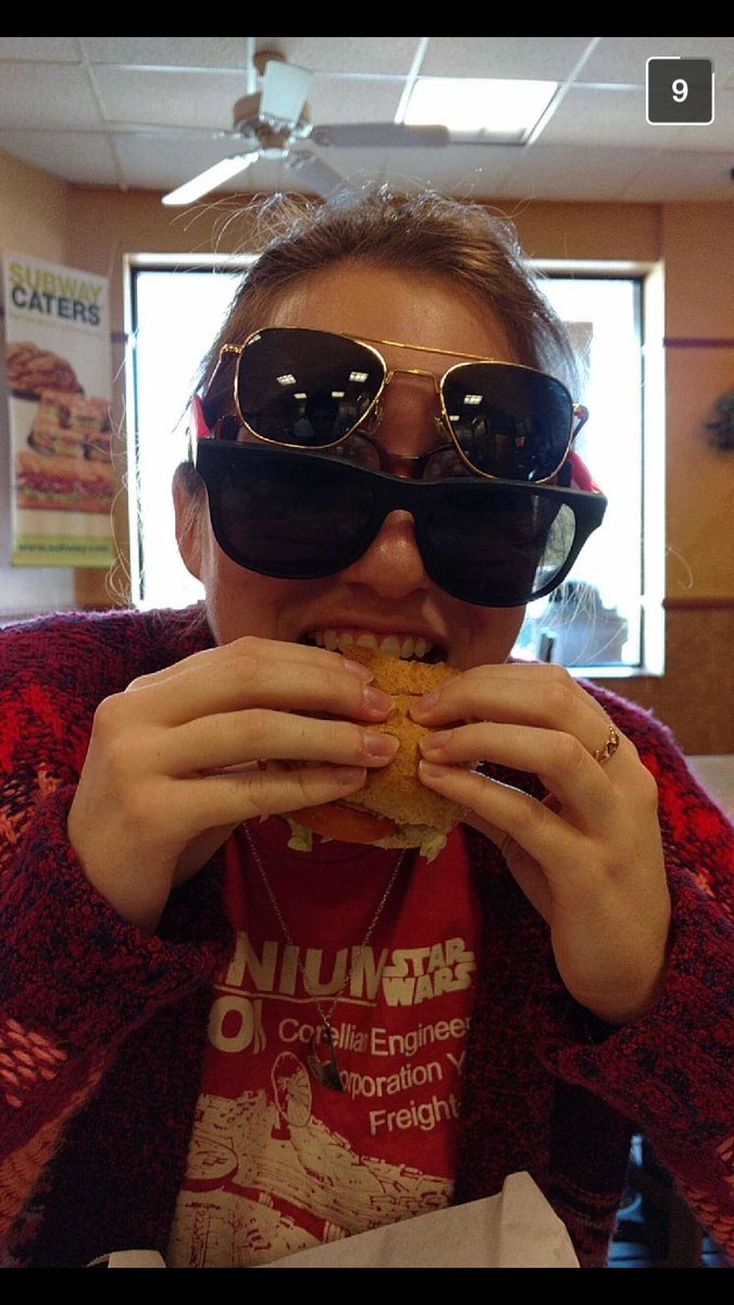mmariebush's tweet photo. So far I'm 2 for 2 on most flattering pictures taken of me today. #score #imamess #abigFATmess https://t.co/pKVP7SsnL3