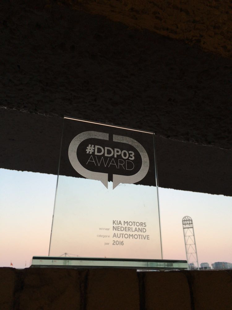 Kia_nederland's tweet photo. Wow! Kia wint award voor webcare in #Automotive. Trots! #DDP03 https://t.co/FTpODCljJW