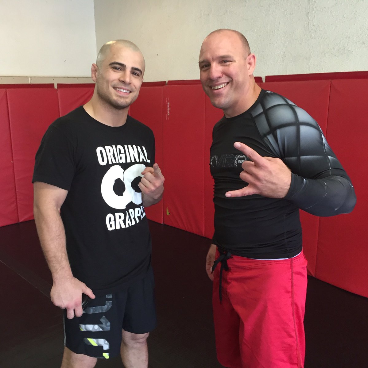 SusanCingari's tweet photo. BellatorMMA: #Bellator155's georgimma is #RollingWithJimmy today! https://t.co/2FcSStnXbD