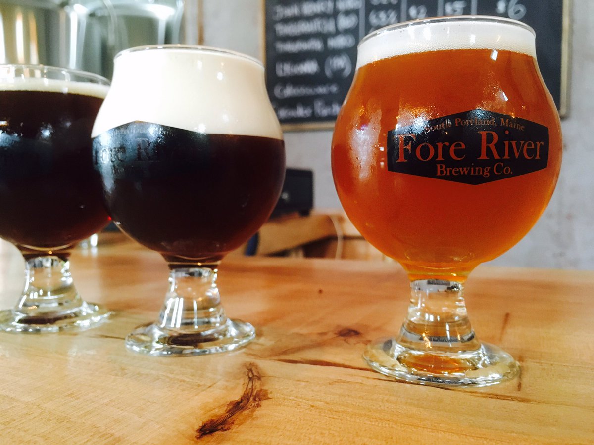 localbrewtv's tweet photo. Enjoying a couple of beers at  @ForeRiverBrew on this fine St Paddy's Day! https://t.co/ij8LGpG7Mt