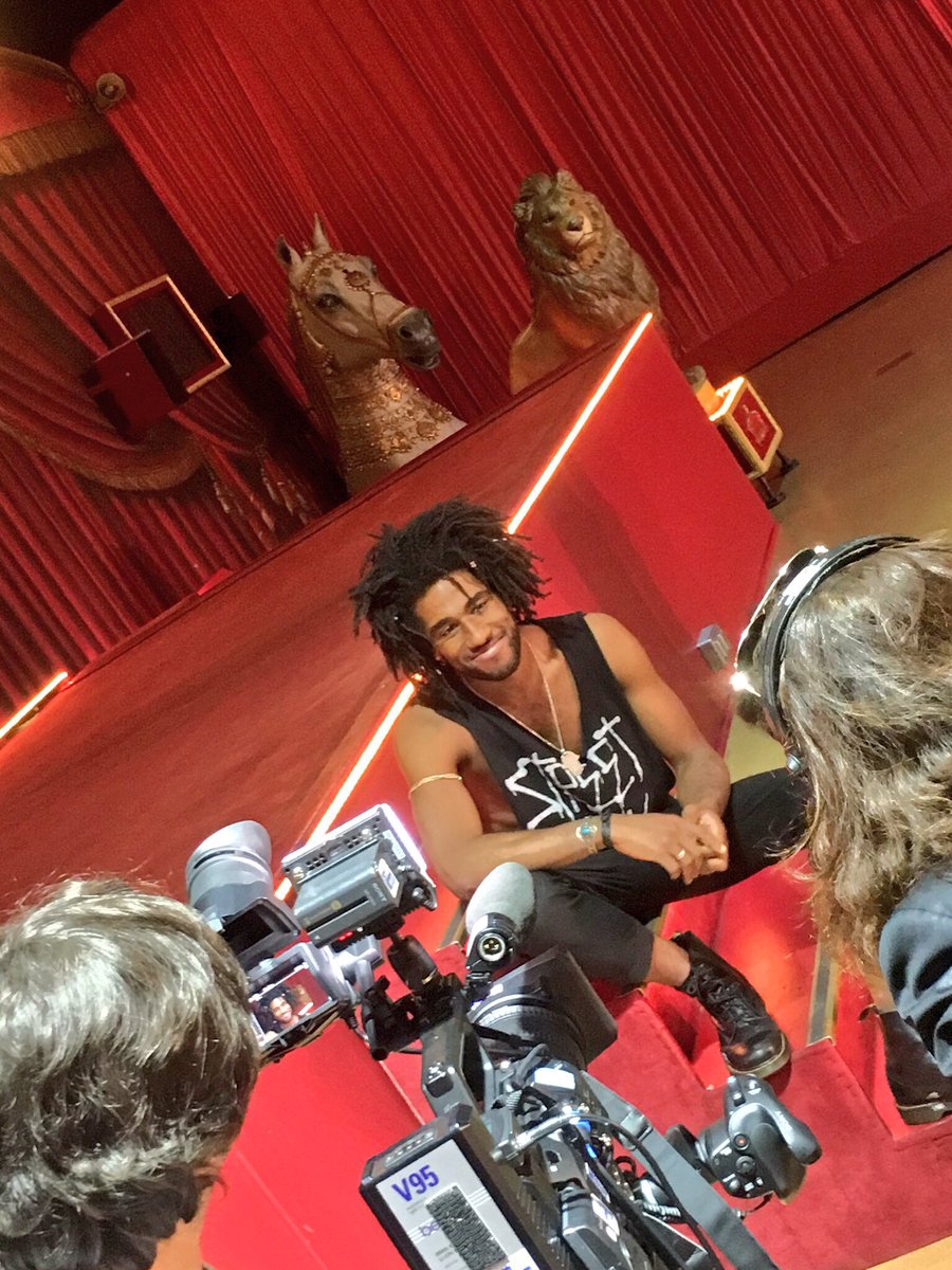 11screenOff's tweet image. Tournage du 15/03/16 avec le talentueux @ParisSketchCult !! Agence de cast @BeMyCast