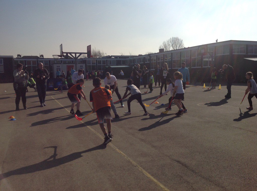 10109961Gemma's tweet photo. Amazing day @HOCS_PRIMARY today. Year 4 were so excited. @citctweets https://t.co/EB3rivROpY