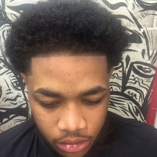 OTF_Dock's tweet image. In the trap now so come get a cut 💈✂️🔪 #KnifeWork