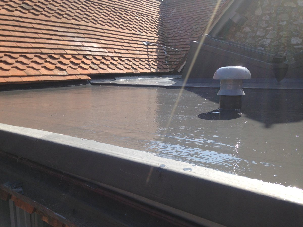 millwey's tweet image. Experienced fibreglass flat roofer and all roofs come with a 10 year guarantee! #confidence #Fibreglass #flatroof