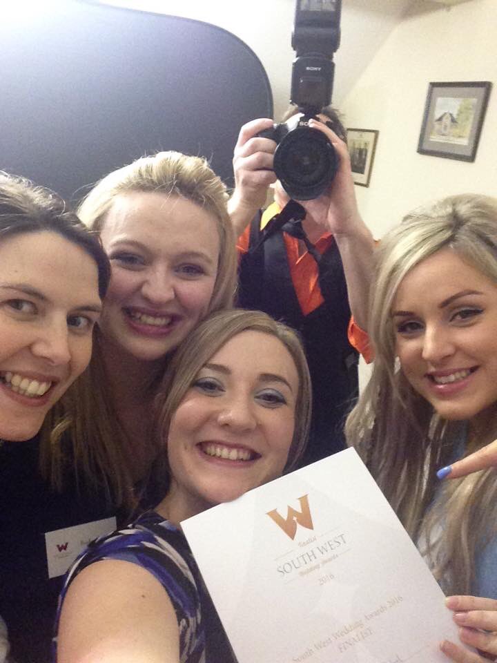 PaulRik10's tweet photo. The @AlvertonHotel girls ready for their close up before the awards! Great work ladies 😄 #Ateam #SWWA2016 https://t.co/6ZYJg1lYpp