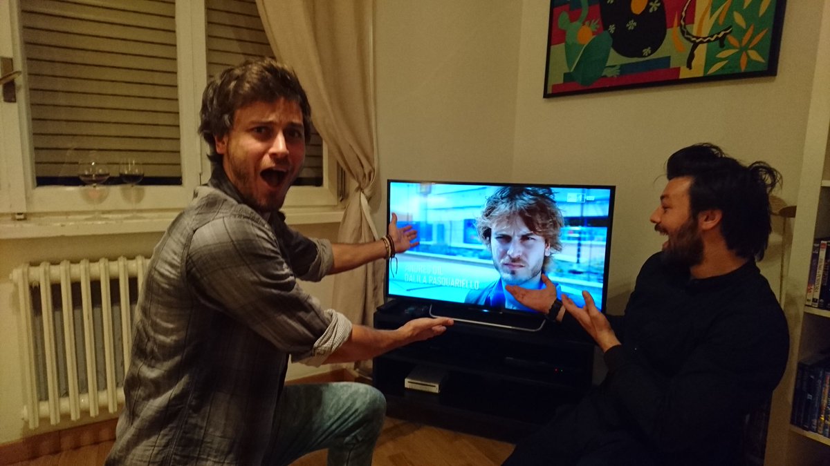 DonMatteoRai's tweet photo. Guarda chi c'è in tv! #DonMatteo10 @AndreesGil @PascaliGabriele https://t.co/w6UZoJ1WL8