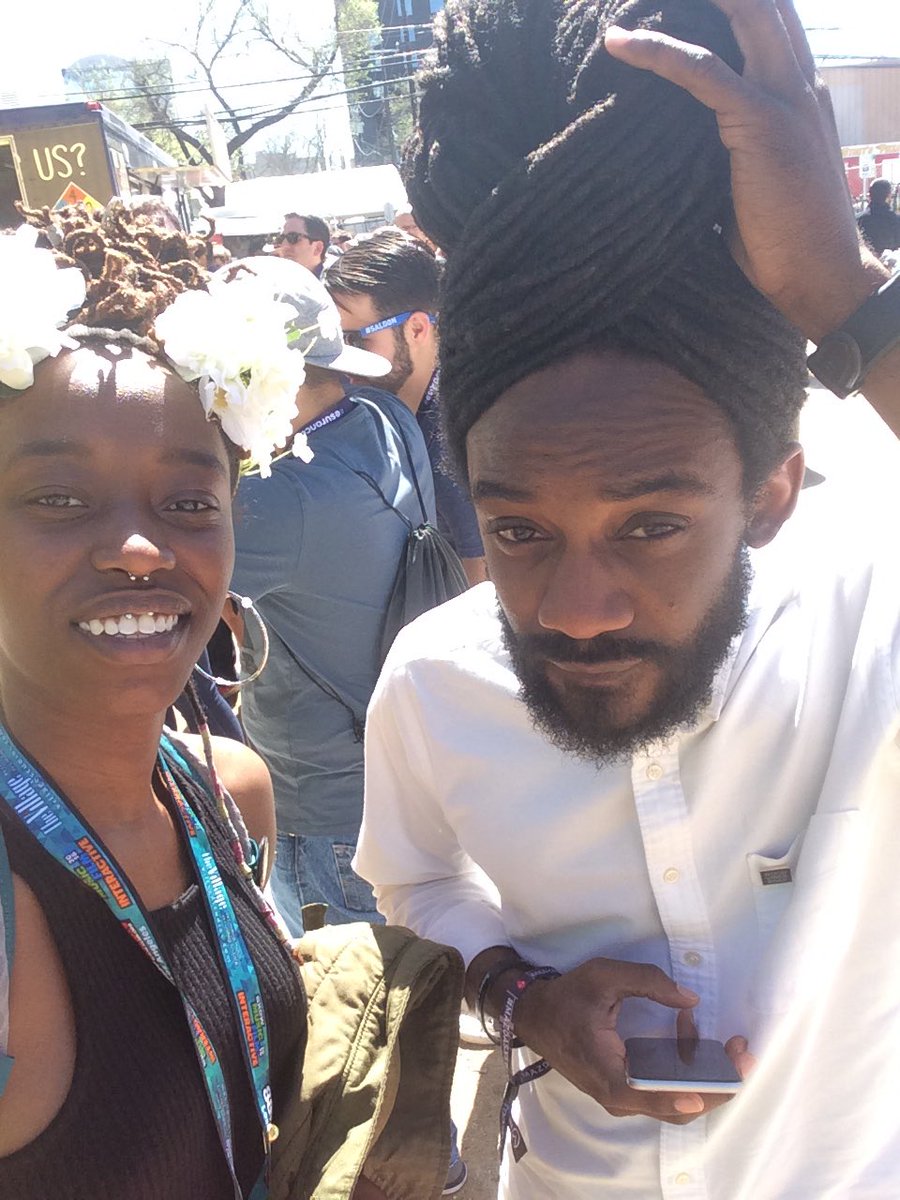 MacGoes2SXSW's tweet photo. Apparently I took a picture with @creative_ian way earlier this SX. @USMSXSW https://t.co/jp4Nr7tcD5