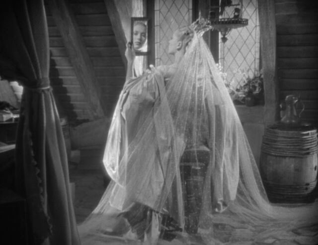 La belle et la bête (dir. Jean Cocteau, 1946) #mirrors