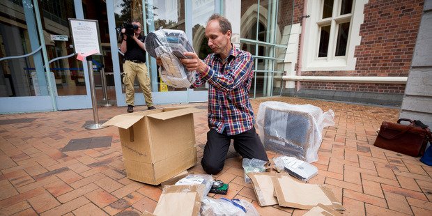 Nicky Hager's cloned data destroyed by police nzh.nu/ZDZwV