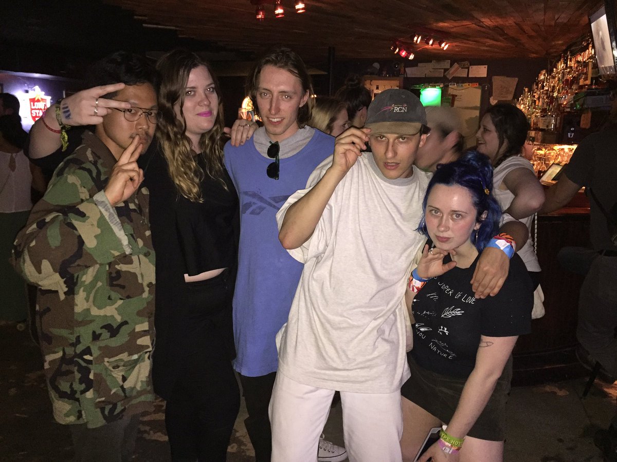 naiharvest's tweet photo. #SquadXSW @harmonysaccount @MERCURYGRRLS https://t.co/uDuOoCqwaR