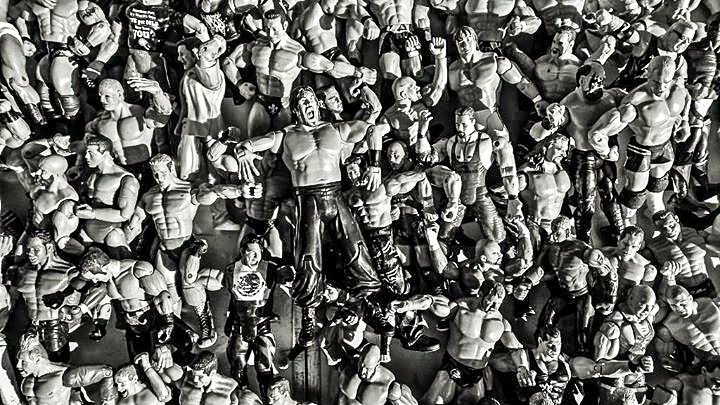 SusanTBatty's tweet photo. Plastic Wrestlers @LeedsMarkets @LeedsLoversUK #Leeds https://t.co/N63deKC46I
