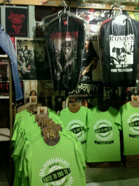 Mau bikin kaos? Kami siap gesut kaos anda :D .Cek ig PERSEUS_EXTREMERCH <a href="/perseusmerch/">PERSEVS Merch&Sablon</a>